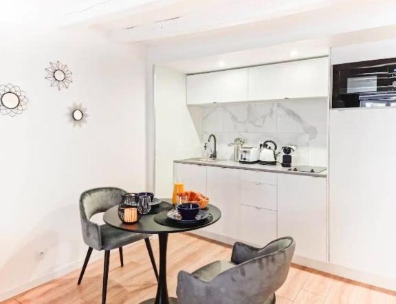 Majord'Home Spa 4*-L'Elegance-Balneo Vieille Ville Аннесі Екстер'єр фото